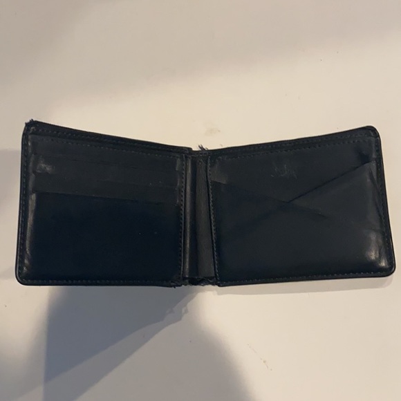Men’s Louis Vuitton Wallet - Picture 3 of 3